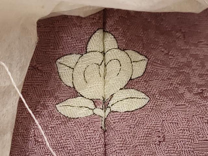 平和屋着物■上質な色無地 紋意匠 蘇芳香色 正絹 逸品 未使用 AABH3475st