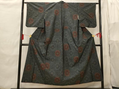 平和屋着物■本場大島紬　蜀江花文　正絹　逸品　AABH3539st