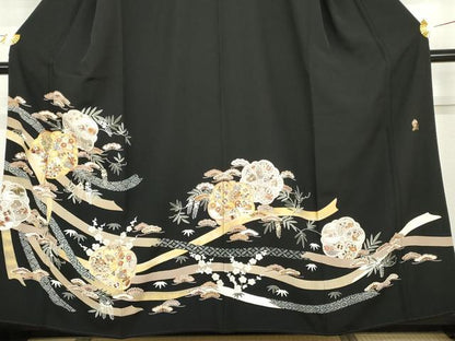 平和屋着物●豪華黒留袖　駒刺繍　松竹梅文　ねじ梅　金彩　正絹　逸品　AABH3640cs