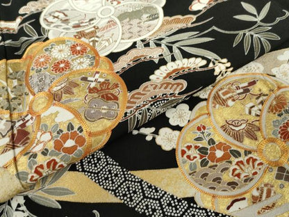 平和屋着物●豪華黒留袖　駒刺繍　松竹梅文　ねじ梅　金彩　正絹　逸品　AABH3640cs