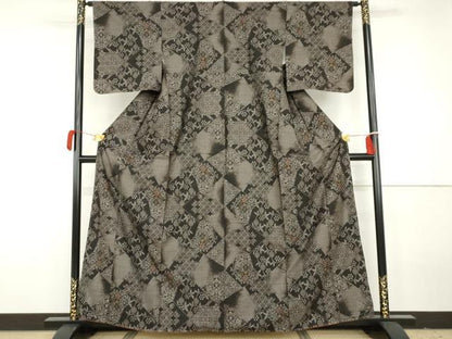 平和屋着物●本場大島紬　泥染め　カタス7マルキ　切嵌吉祥更紗花文　正絹　逸品　未使用　AABH3686cs