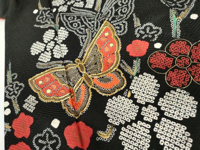 平和屋着物●豪華振袖　駒刺繍　絞り　花蝶文　黒地　銀彩　正絹　逸品　AABH3705cs
