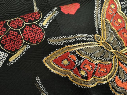 平和屋着物●豪華振袖　駒刺繍　絞り　花蝶文　黒地　銀彩　正絹　逸品　AABH3705cs