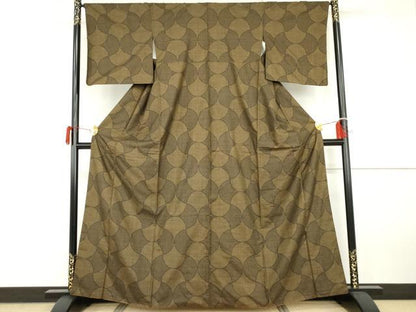 平和屋着物●本場大島紬　一元7マルキ　幾何学文様　正絹　逸品　AABH3706cs