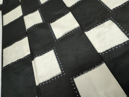 平和屋着物●上質な紬　格子　黒地　正絹　逸品　AABH3707cs