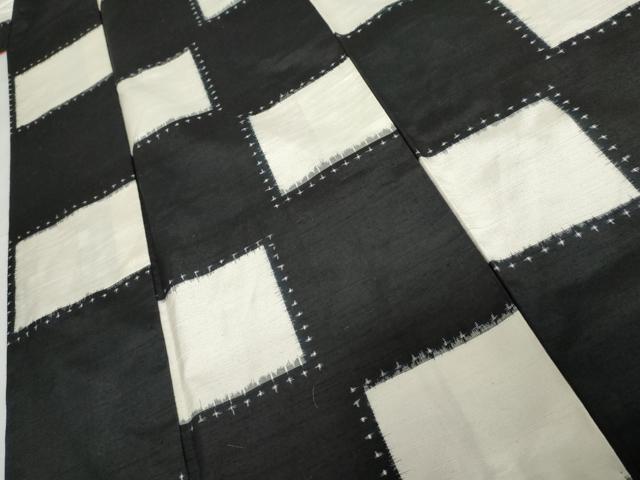 平和屋着物●上質な紬　格子　黒地　正絹　逸品　AABH3707cs