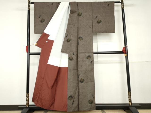 平和屋着物●本場大島紬　泥染め　カタス7マルキ　菱重ね文　正絹　逸品　AABH3713cs
