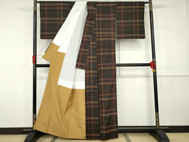 平和屋着物●本場縞大島紬　格子　黒地　正絹　逸品　AABH3726cs