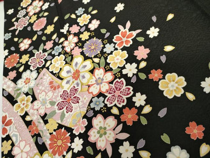 平和屋着物●豪華振袖　蔓帯舞花文　黒地　金彩　正絹　逸品　AABH3727cs
