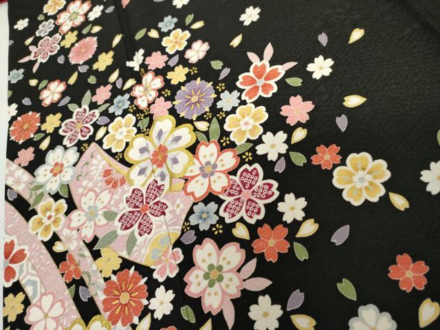 平和屋着物●豪華振袖　蔓帯舞花文　黒地　金彩　正絹　逸品　AABH3727cs