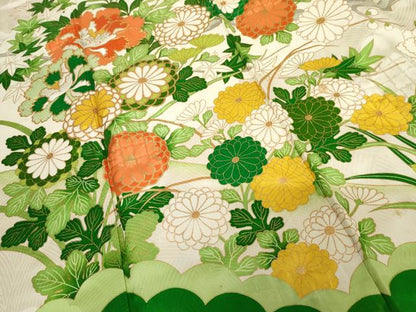 平和屋着物●豪華振袖　駒刺繍　枝花文　金糸　金彩　正絹　逸品　AABH3728cs