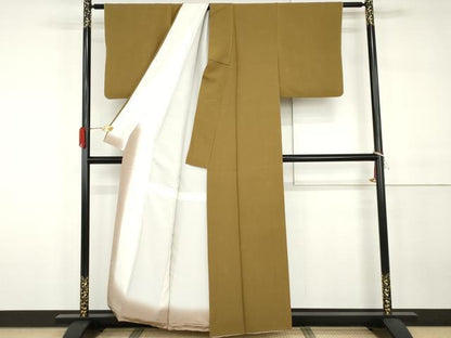 平和屋着物●上質な色無地　黄橡色　正絹　逸品　AABH3731cs