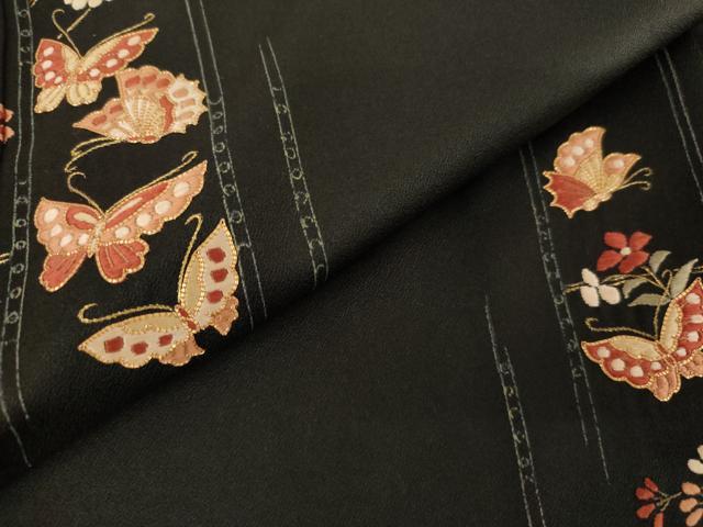 平和屋着物●訪問着　駒刺繍　花蝶文　黒地　金糸　正絹　逸品　AABH3770cs