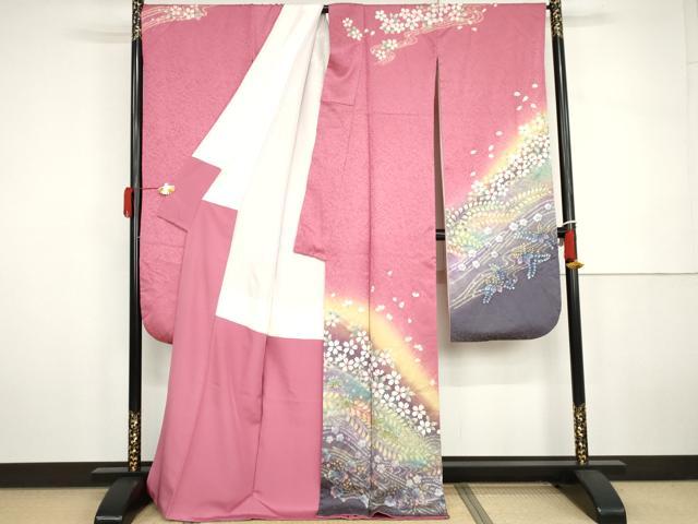 平和屋着物●岩田吉弘　振袖　流水草花文　暈し染め　金彩　金通し地　正絹　逸品　AABH3775cs
