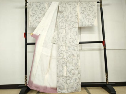 平和屋着物●本場大島紬　白大島　カタス7マルキ　更紗花唐草文　正絹　逸品　AABH3777cs