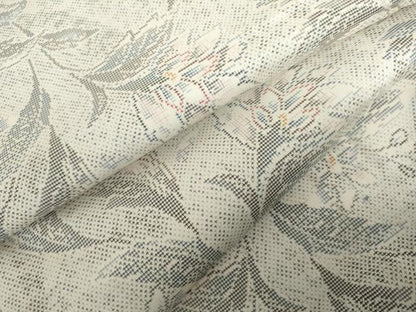 平和屋着物●本場大島紬　白大島　カタス7マルキ　更紗花唐草文　正絹　逸品　AABH3777cs