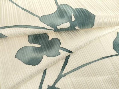 平和屋着物●上質な小紋　ろうけつ染め　枝花文　正絹　逸品　AABH3778cs