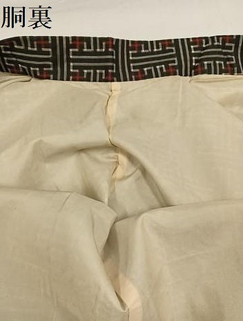 平和屋着物●本場大島紬　龍郷絣　秋名バラ　アンサンブル　田畑有光作　証紙付き　正絹　逸品　AABH3878ph