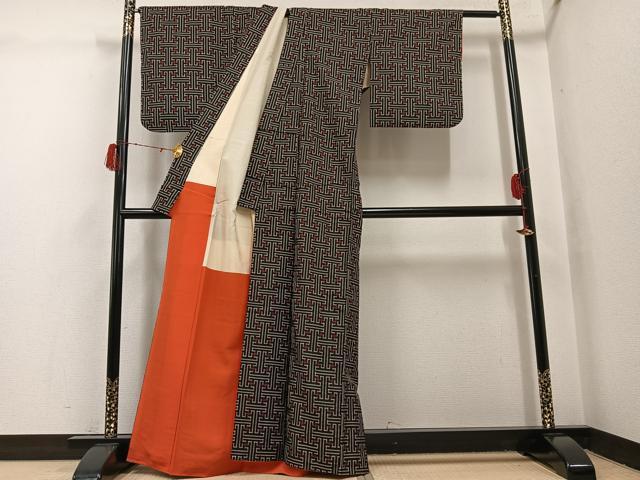 平和屋着物●本場大島紬　龍郷絣　秋名バラ　アンサンブル　田畑有光作　証紙付き　正絹　逸品　AABH3878ph