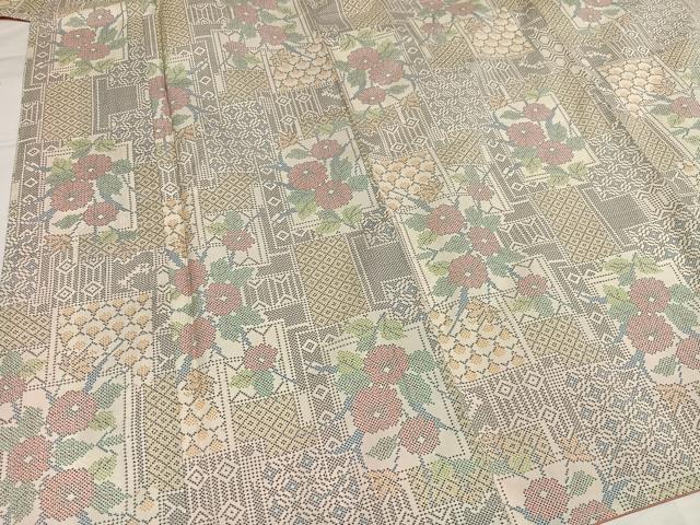 平和屋着物●本場大島紬　白大島　一元絣　草花吉祥文　正絹　逸品　未使用　AABH4105ph