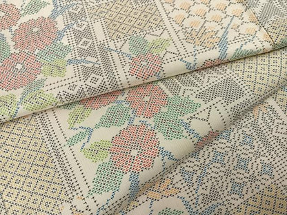 平和屋着物●本場大島紬　白大島　一元絣　草花吉祥文　正絹　逸品　未使用　AABH4105ph