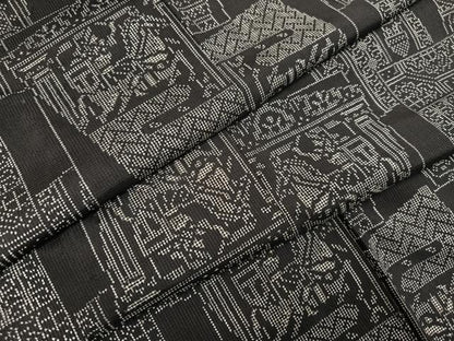 平和屋着物●本場大島紬　一元絣　狩猟文　正絹　逸品　未使用　AABH4130ph