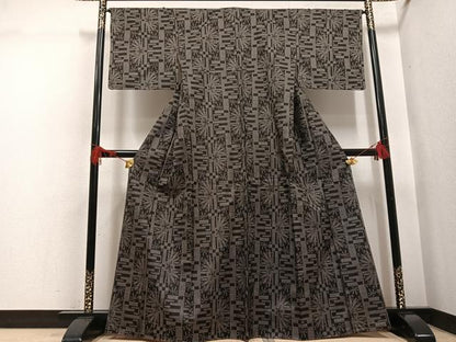 平和屋着物●本場大島紬　一元7マルキ　草花文　正絹　逸品　AABH4134ph