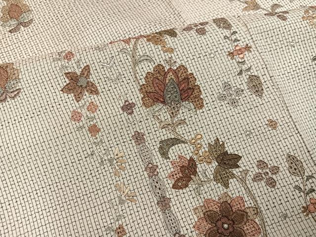 平和屋着物●本場大島紬　訪問着　中国三大刺繍　スワトウ刺繍　汕頭刺繍　更紗唐草文　正絹　逸品　未使用　AABH4156ph