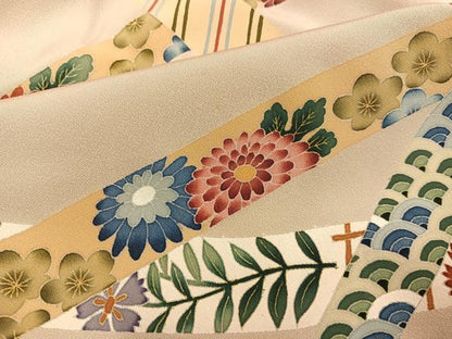 平和屋着物●本加賀友禅作家　窪田裕兆　色留袖　草花青海波　正絹　逸品　AABH4167ph