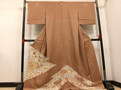 平和屋着物●創業460年・千總　色留袖　駒刺繍　花宝尽くし　金彩　正絹　逸品　AABH4176ph