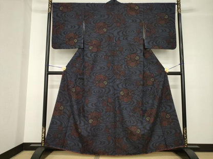 平和屋着物●本場結城紬　重要無形文化財　80亀甲　流水花文　正絹　逸品　未使用　AABH4245ck