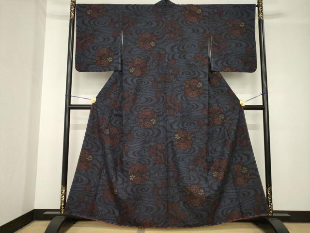 平和屋着物●本場結城紬　重要無形文化財　80亀甲　流水花文　正絹　逸品　未使用　AABH4245ck