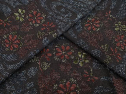 平和屋着物●本場結城紬　重要無形文化財　80亀甲　流水花文　正絹　逸品　未使用　AABH4245ck
