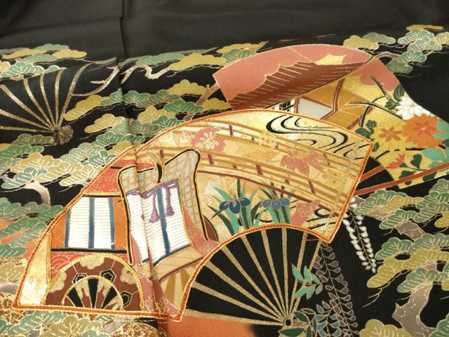 平和屋着物●女優・後藤久美子ブランド　黒留袖　駒刺繍　扇面飛鶴花文　金彩　正絹　逸品　AABH4572ck