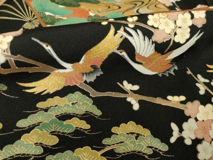 平和屋着物●女優・後藤久美子ブランド　黒留袖　駒刺繍　扇面飛鶴花文　金彩　正絹　逸品　AABH4572ck