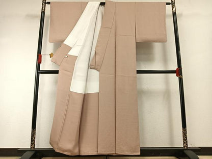平和屋着物●上質な色無地　紋意匠　白橡色　反端付き　正絹　逸品　未使用　AABH4681fy