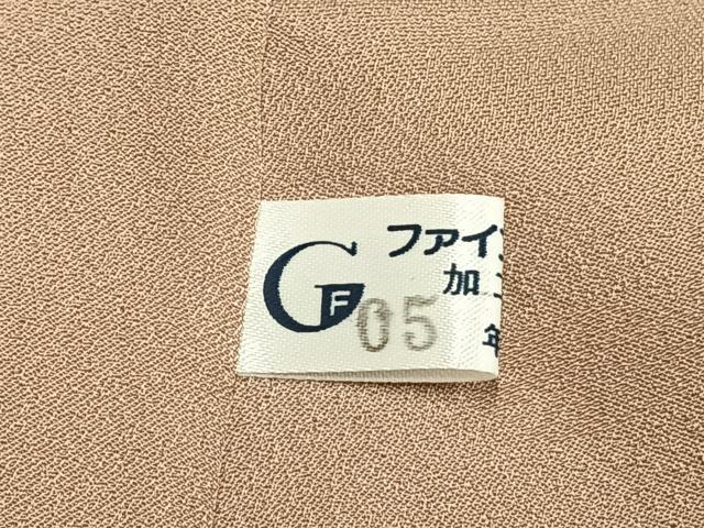 平和屋着物○上質な色無地 紋意匠 白橡色 反端付き