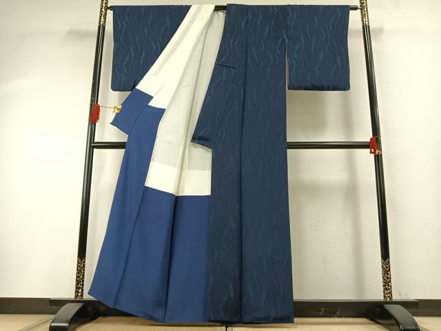 平和屋着物●お召　縞　正絹　逸品　AABH4790fy 平和屋着物○お召 縞 正絹 逸品 AABH4790fyの通販 by 平和屋｜ラクマ
