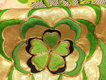 平和屋着物●豪華振袖　駒刺繍　草花文　金彩　正絹　逸品　AABH4744fy