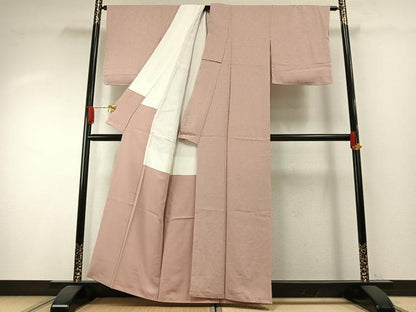 平和屋着物●上質な色無地　草花地紋　灰桜色　正絹　逸品　未使用　AABH4764fy