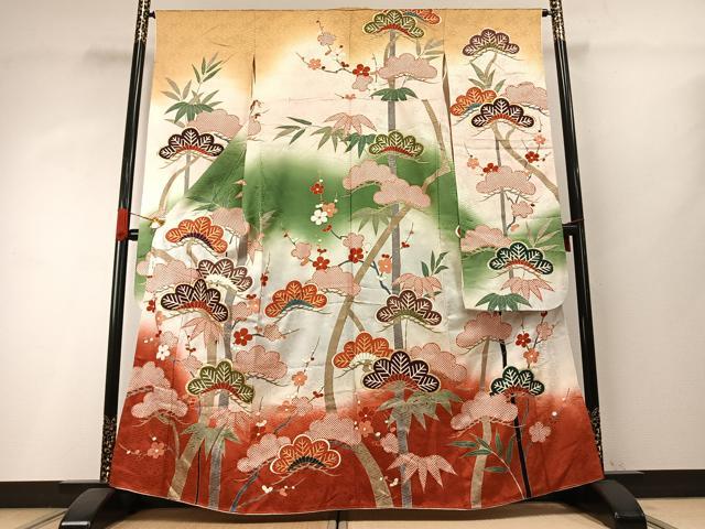 平和屋着物●豪華振袖　駒刺繍　松竹梅　暈し染め　金彩　正絹　逸品　AABH4820fy