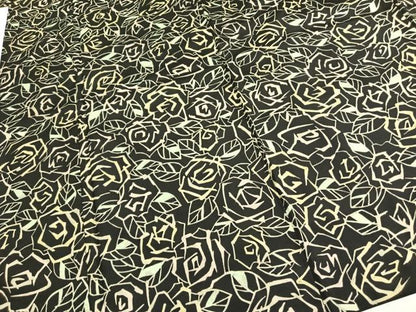 平和屋着物●中村玉緒　本場大島紬　染大島　薔薇尽くし　黒地　ロング丈　正絹　逸品　AABH4870fy