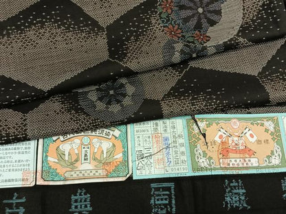 平和屋着物●本場大島紬　カタス7マルキ　泥染め　源氏車　カネトク謹製　証紙付き　正絹　逸品　AABH4916fy