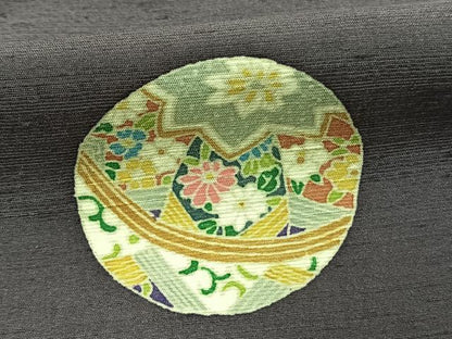 平和屋着物●本加賀友禅作家　柿本市郎　紬　色無地　薄鼠色　証紙付き　正絹　逸品　未使用　AABH5000fy