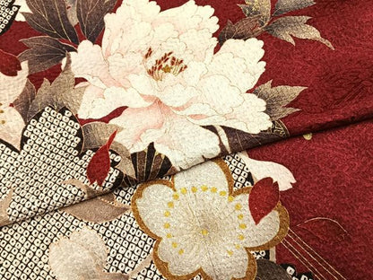 平和屋着物●豪華振袖　駒刺繍　草花文　金彩　正絹　逸品　AABH5076fy