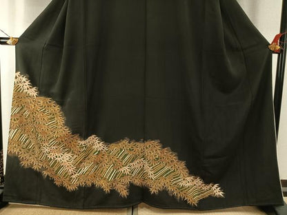平和屋着物●豪華黒留袖　駒刺繍　笹竹文　金彩　正絹　逸品　AABH5100fy