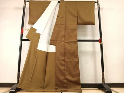 平和屋着物●上質な色無地　花唐草地紋　鶯色　ゑり善扱い　正絹　逸品　AABH5158fy