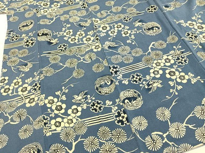 平和屋着物●上質な小紋　本藍　型染め　花鳥文　暈し染め　鬼しぼ縮緬　正絹　逸品　AABH5175fy