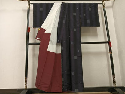 平和屋着物●結城紬　飛び亀甲　間道　やまと誂製　正絹　逸品　未使用　AABH5296ph