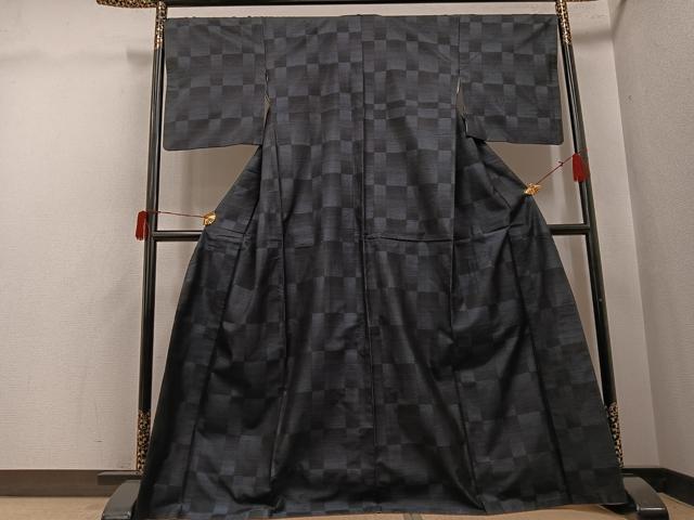 平和屋着物●本場大島紬　変わり市松文　さが美扱い　正絹　逸品　AABH5325ph